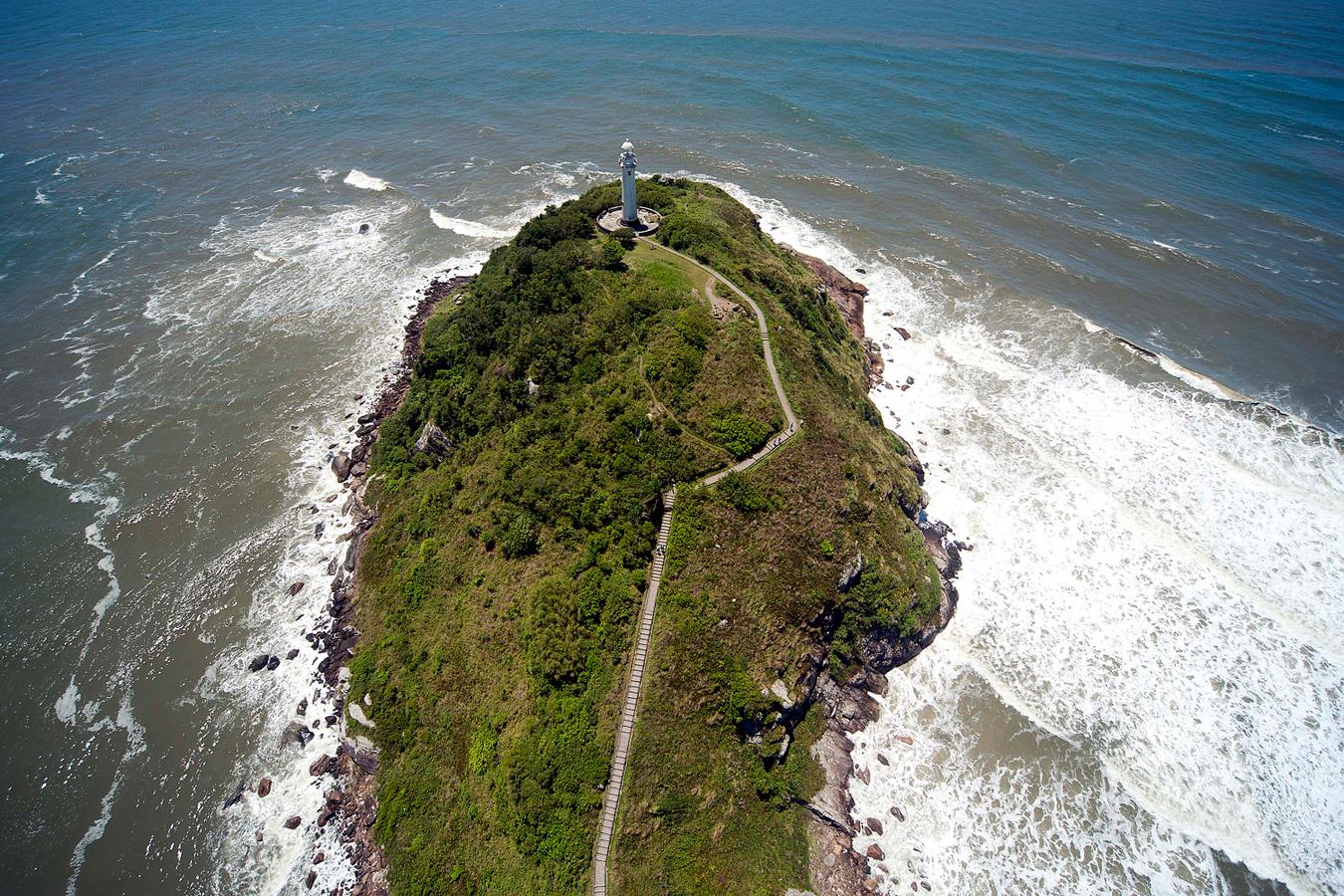 IAT estabelece novas regras para o uso de veículos elétricos na Ilha do Mel