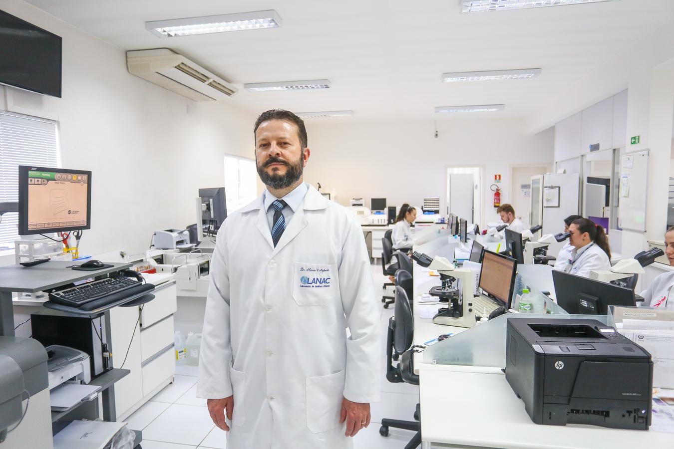 Março amarelo: exames laboratoriais são aliados no diagnóstico precoce de endometriose, SOP e desequilíbrios hormonais