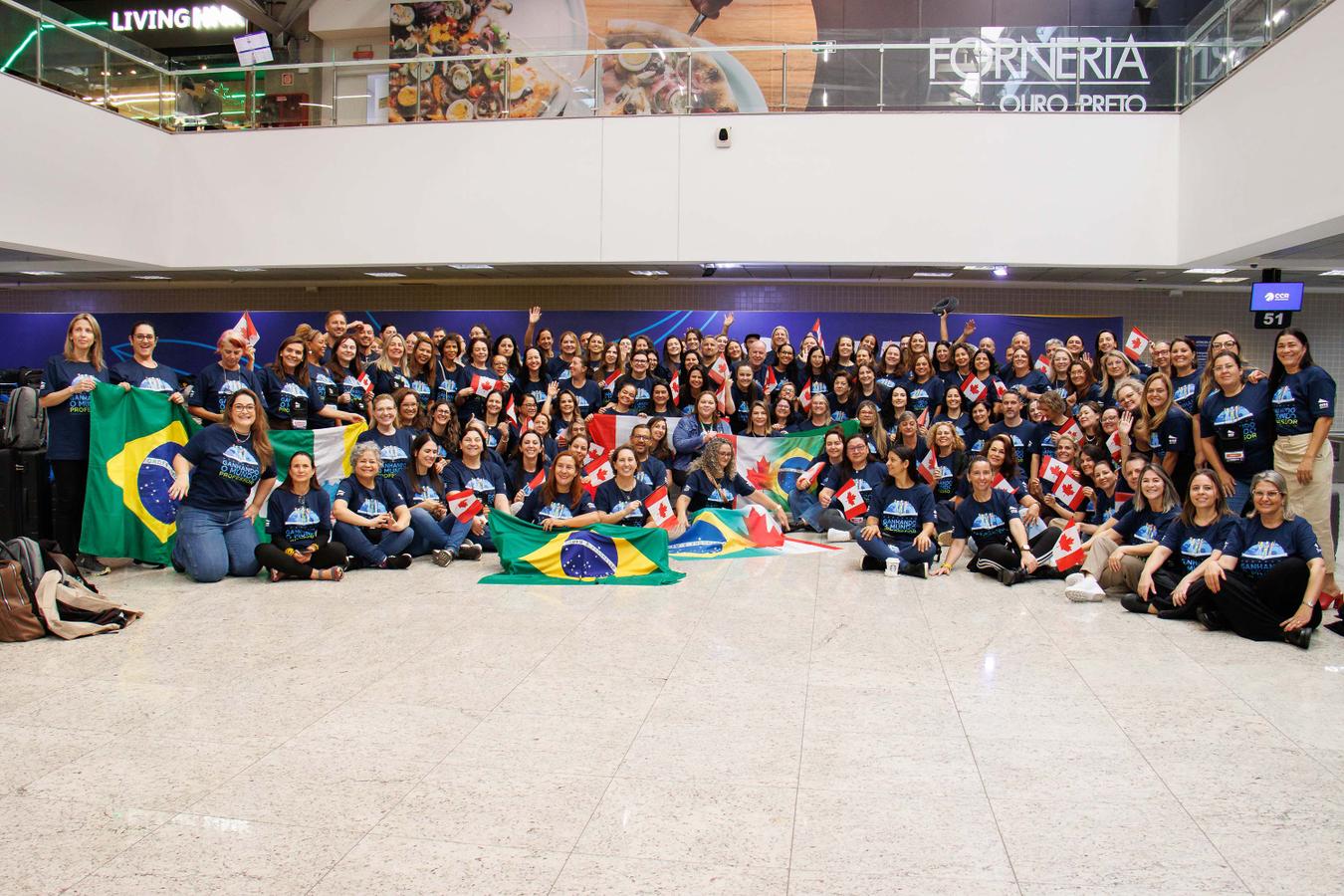 Professores da rede estadual se formam na 2ª edição do Ganhando o Mundo no Canadá