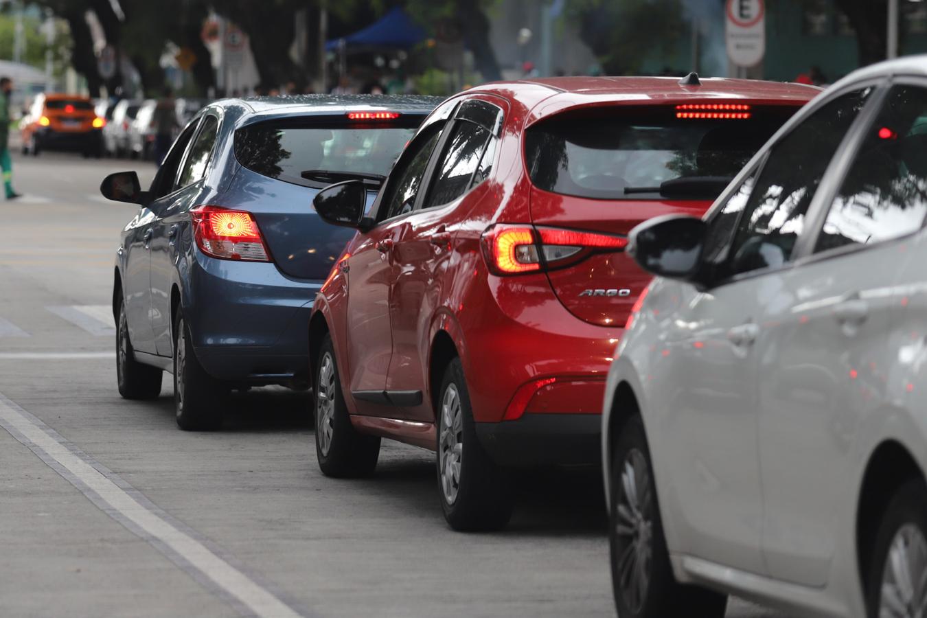 Vencimento da 4ª parcela do IPVA de veículos com placas 5 e 6 encerra nesta segunda