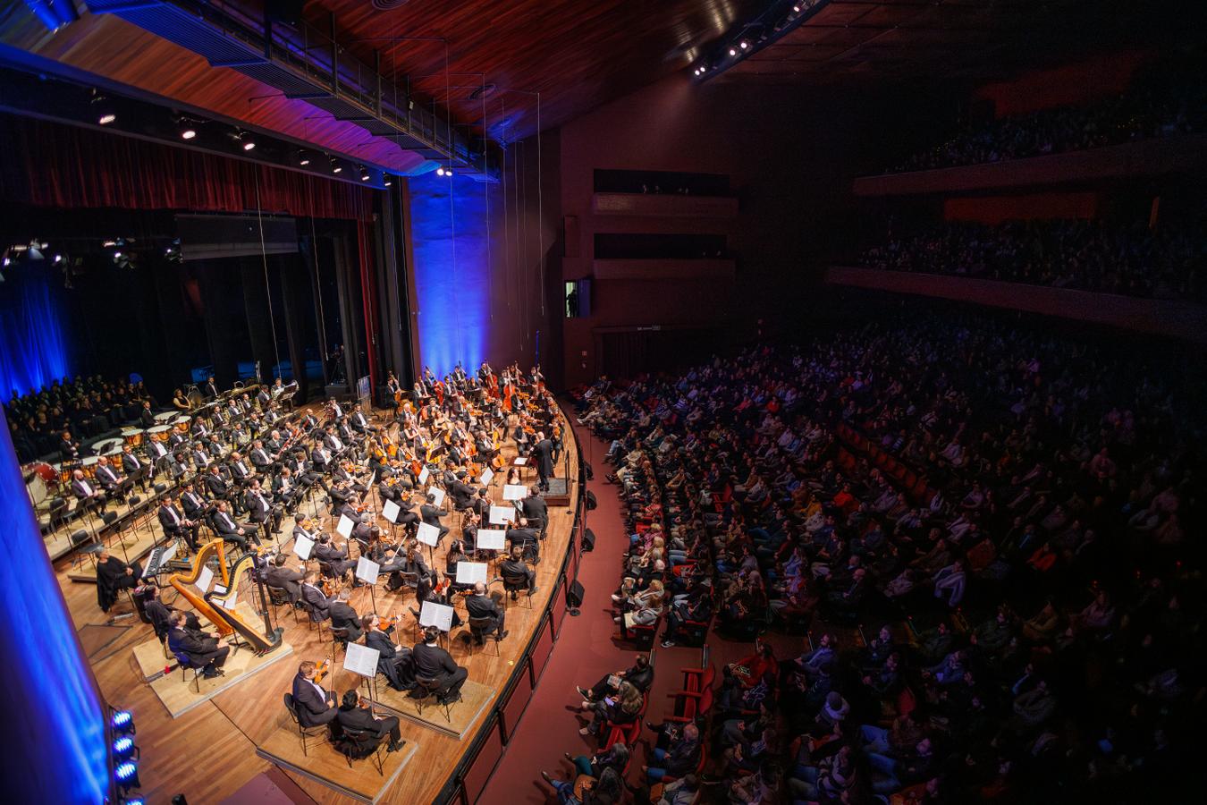 Orquestra Sinfônica do Paraná celebra 41 anos com concerto dedicado a grandes compositores brasileiros