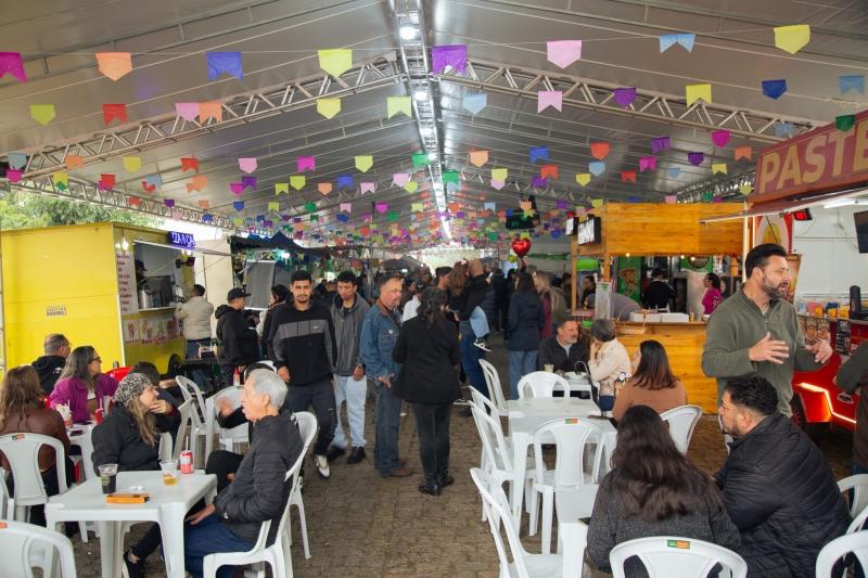 2ª Festa do Pinhão reúne milhares de visitantes e consolida evento como um dos principais do calendário de Piraquara