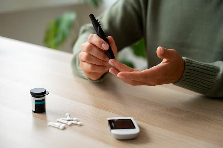 Dia Nacional do Diabetes: 7 em cada 10 brasileiros relatam impactos no bem-estar emocional