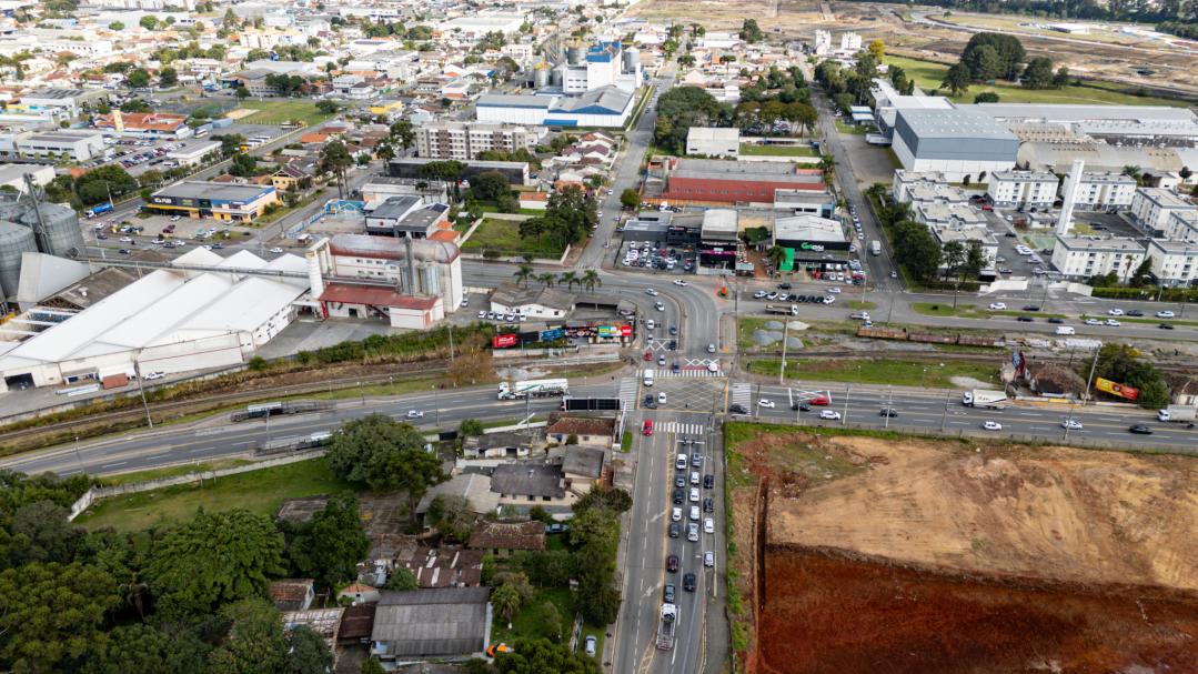 Manutenção da Rumo exige bloqueio na passagem da Av. Camilo di Lellis para a Av. Iraí neste domingo (28)