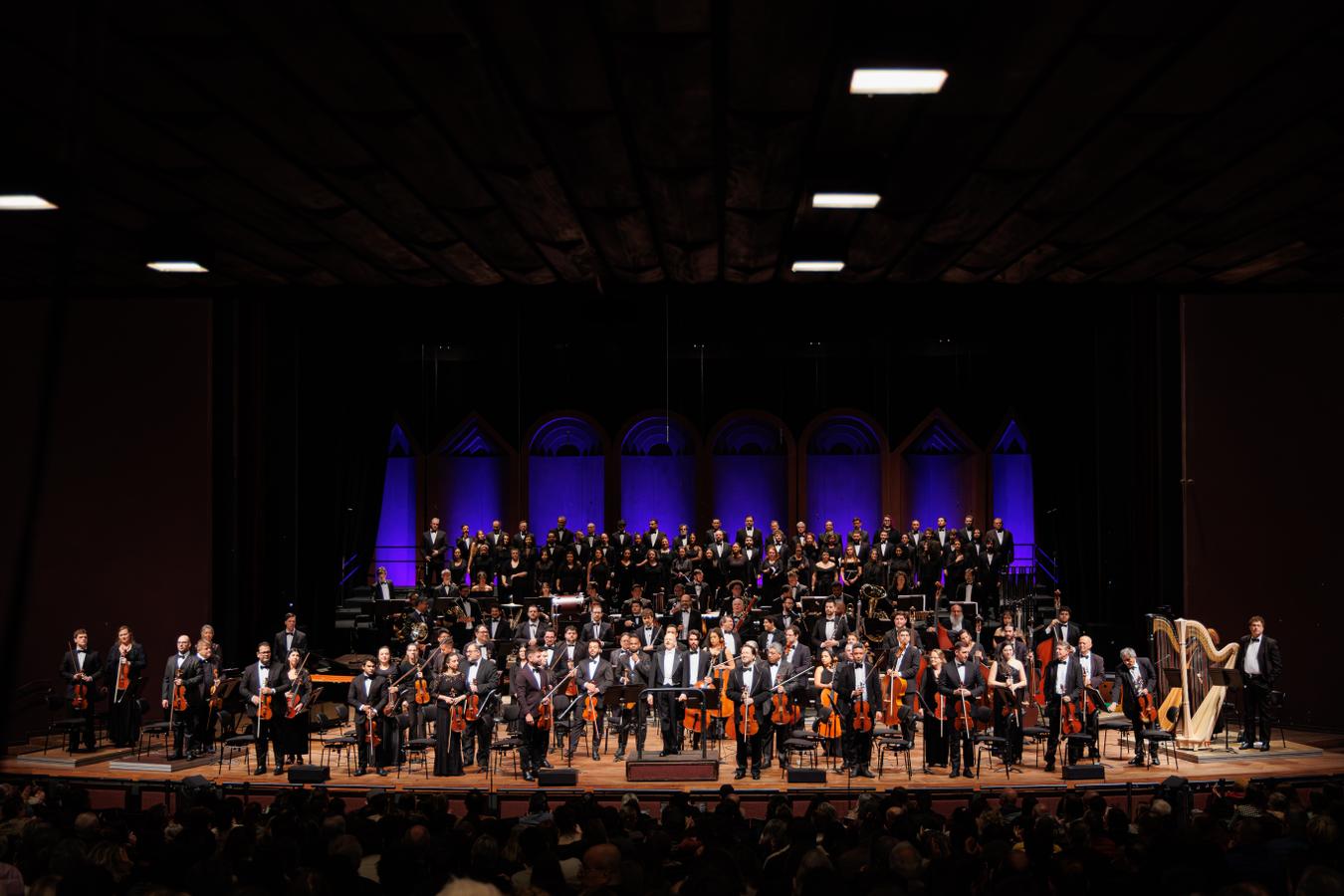 Nova harpa é destaque do concerto da Orquestra Sinfônica do Paraná neste domingo a preços populares R$ 20,00 inteira - R$ R$ 10,00 meia