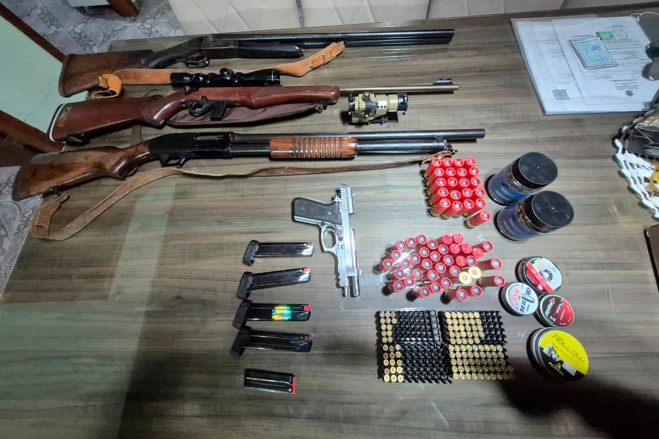 PCPR prende seis e apreende arsenal durante operação contra comércio ilegal de armas