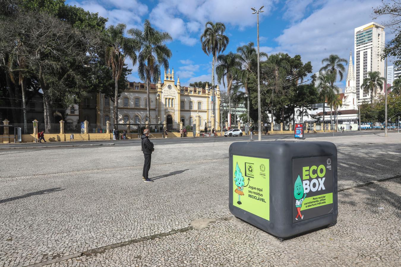 Primeiras Ecoboxes chegam às ruas do Centro e despertam a curiosidade da população