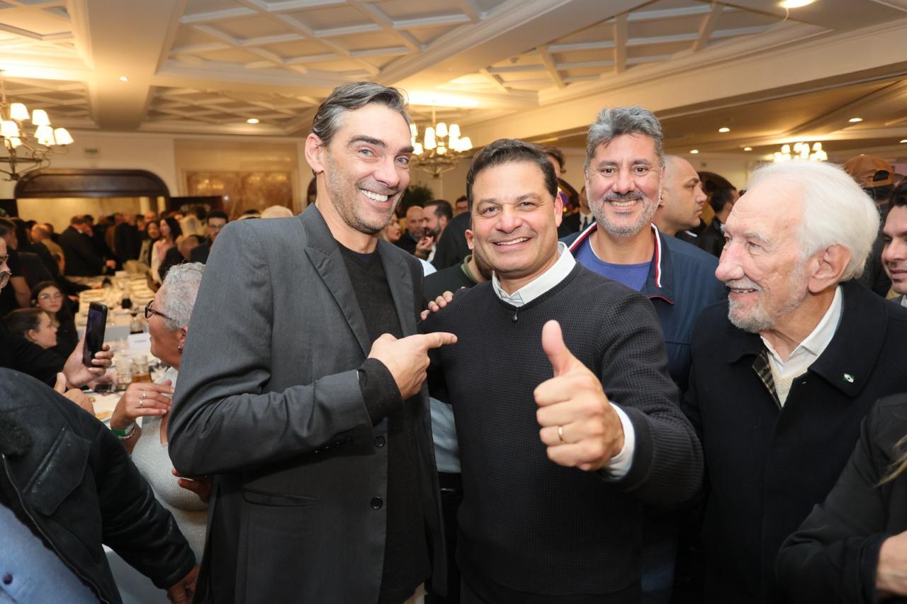 Sandro Alex reúne apoio de atletas e federações esportivas do Paraná