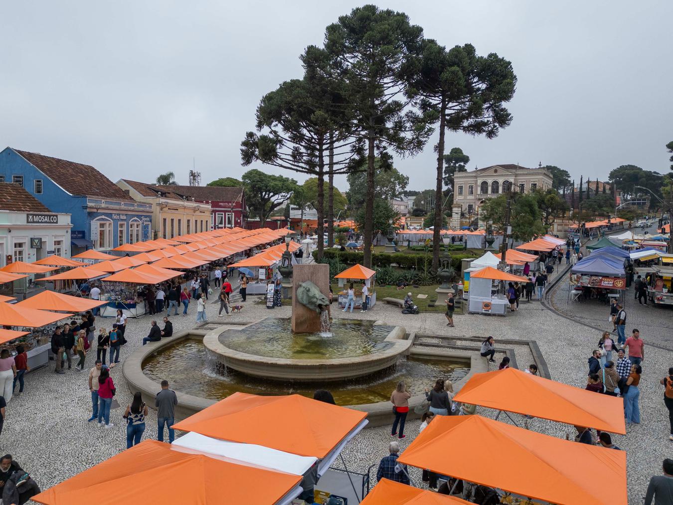 Conheça os cinco finalistas da Feira do Largo da Ordem no Prêmio Bom Gourmet