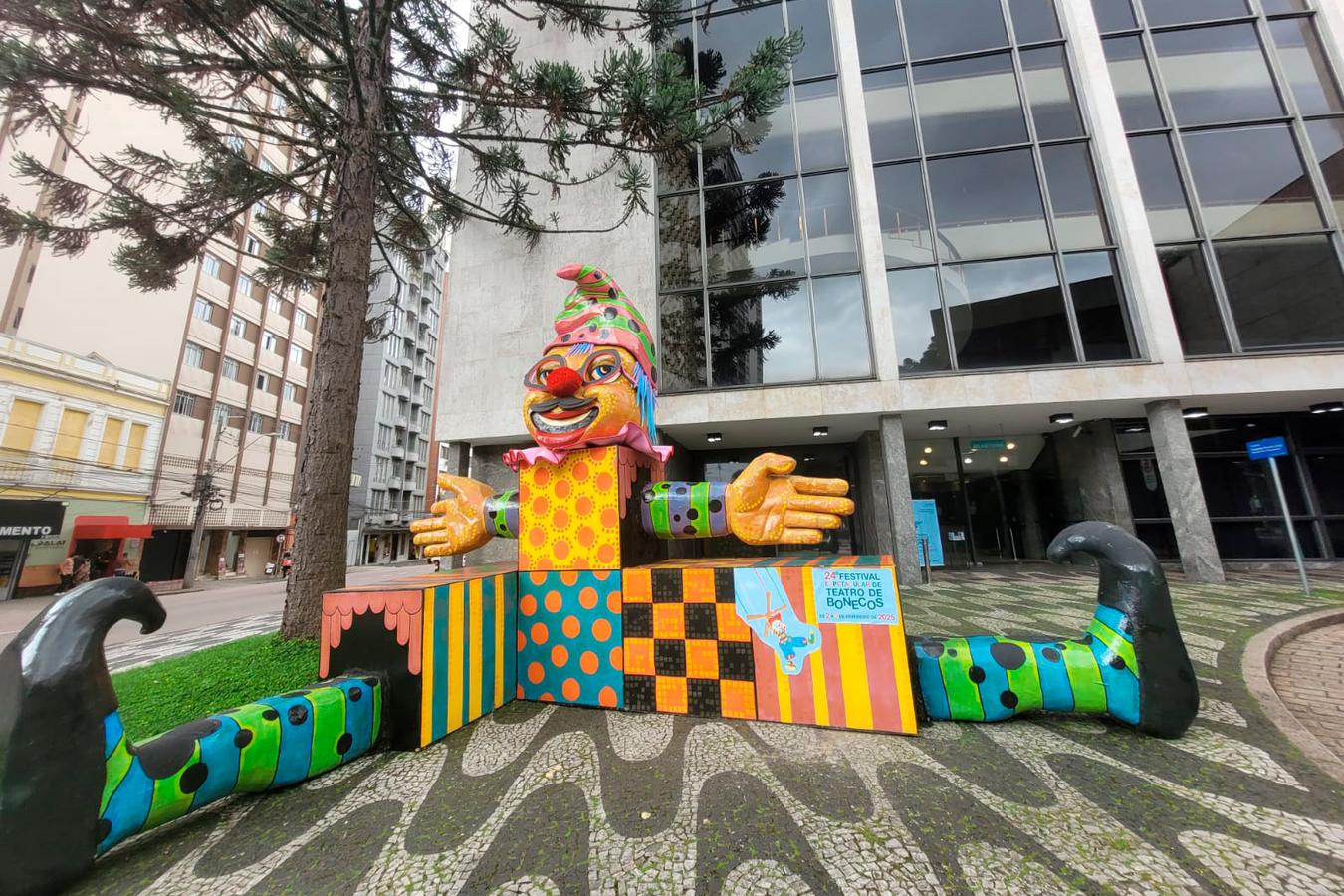 Festival de Teatro de Bonecos começa neste domingo em Curitiba