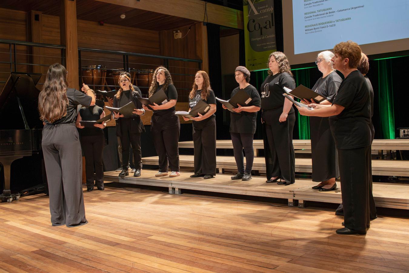 Quer aprender música? Programas gratuitos têm opções para crianças e adultos